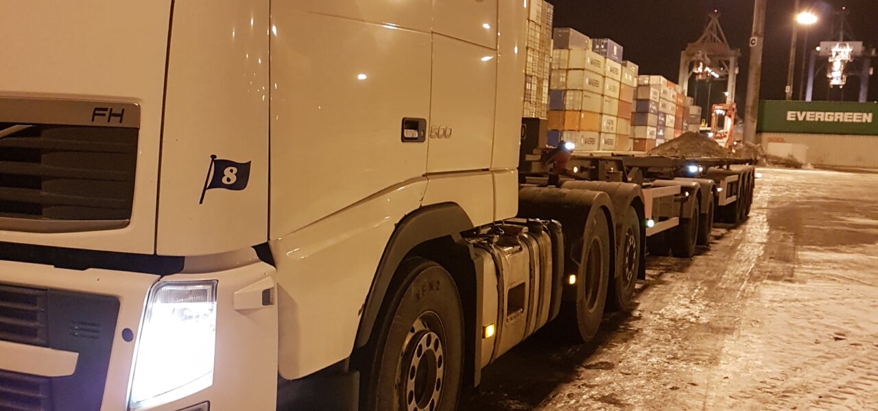 Hacklin Bulk Boys transport truck bulk logistics